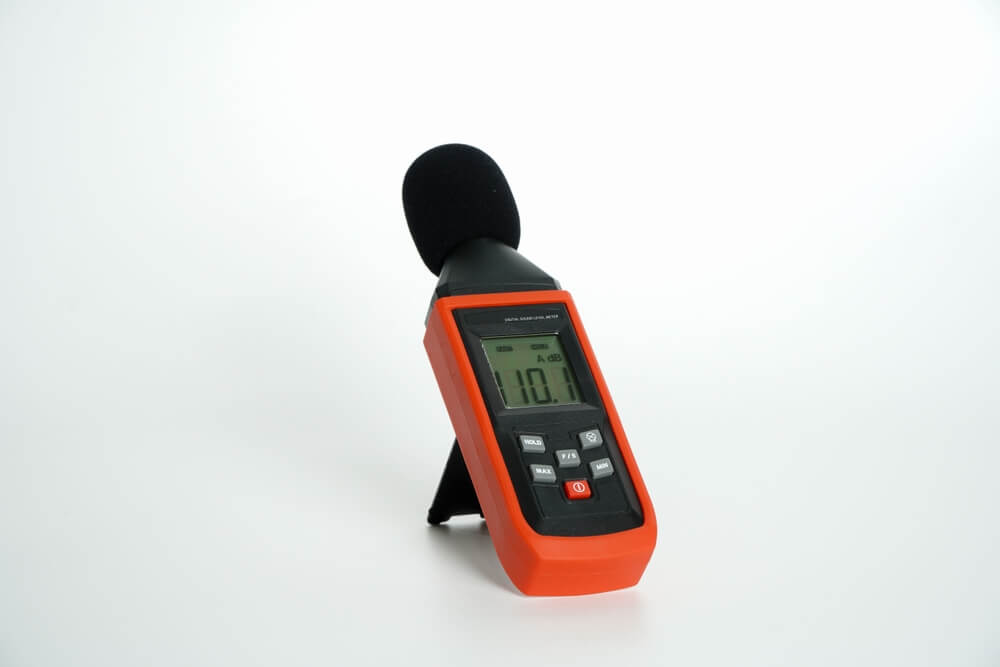 akcelerometr piezoelektryczny